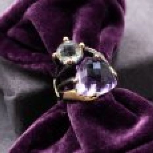 Anillo G.Styliano  Piedra Azul Morada