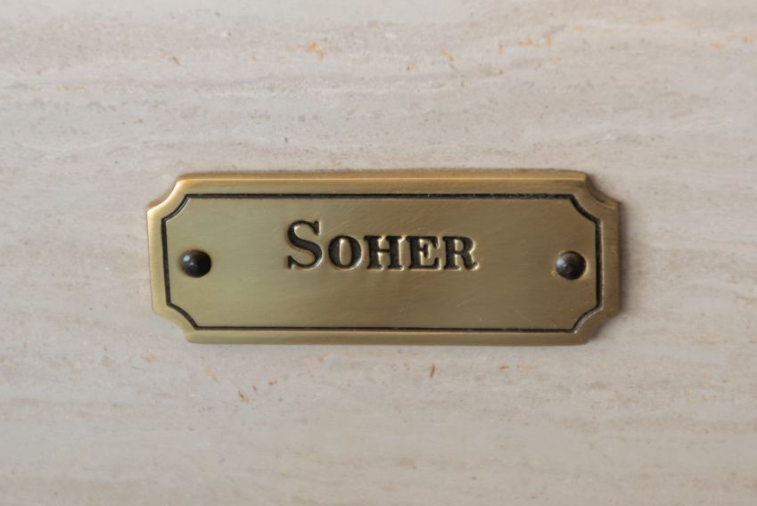 Figura Mujer Soher