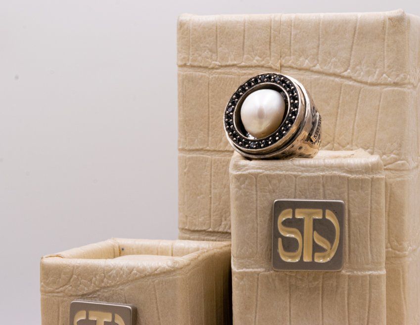 Anillo G