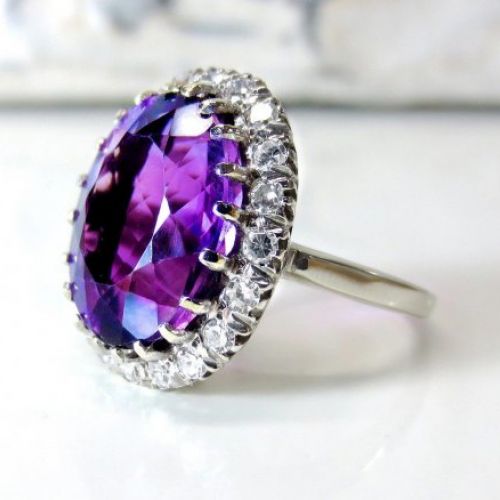 Anillo morado