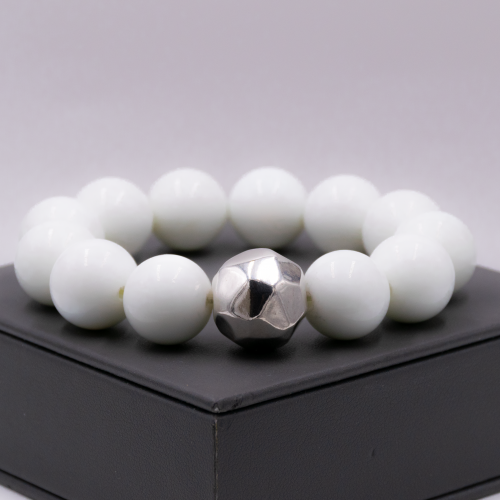 Pulsera de Ágatas Blancas y Bola de Plata