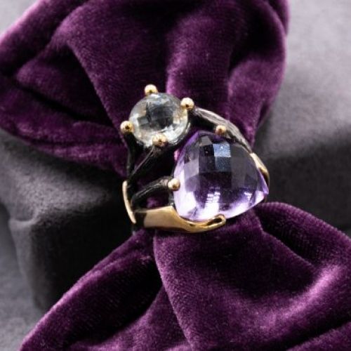 Anillo G.Styliano  Piedra Azul Morada